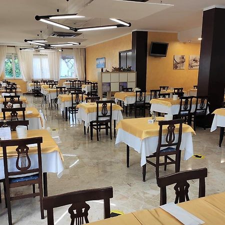 Mantovani Hotel Mariu Rimini Eksteriør bilde
